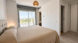 Penthouse w Scenic Views RDR557