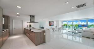 Biscayne Tide Loft