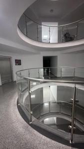 Elegant Apartament Vitan Two Bed Balcony&Parking