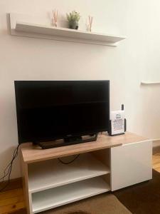 Top Centre Apartment near Vitosha and NDK