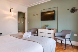 Bright Apartment on Emilio Vaisse 1BR 1BA