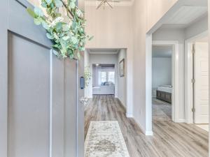 Kingsport Modern Oasis