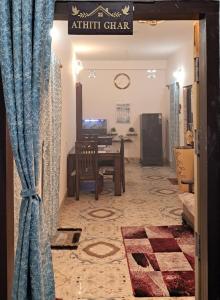 3BHK Stay in Siliguri Free Parking 6 Guests