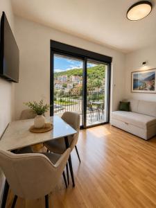 The Bondi Meljine