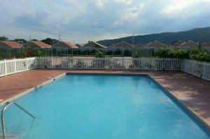 Caymanas Estate House