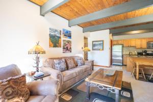 Sundowner Last Run Condo: Ski-In, 2 Blocks To Main St