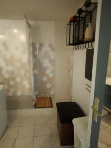 le 2 bers duplex 90 M2 cosy séjour à la montagne avec draps et serviettes toilette inclus