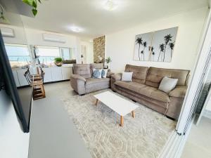 Apartamento 3 quartos com vista mar Lazer Total