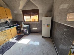 Chic & Modern Apartment Azrou 142 Hay Salam 02