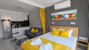 Vivid Sea and City Luxury Studio 2 plus 2