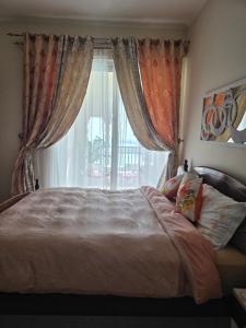 Pearl of Viva Bahriya Beachfront Studio with Panoramic Sea View, Balcony, Pool & Private Beach