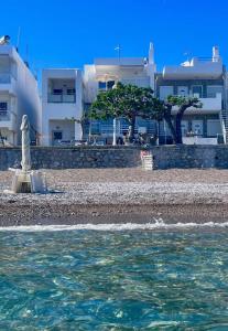 Skizenas Waterfront Apartments