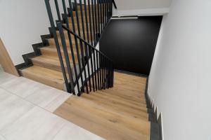 New Verde Apartment by KRAMM