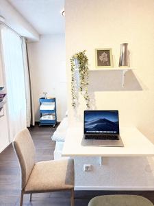 Modernes City Apartment Hockenheim Zentrum nahe Hockenheimring mit 2 Betten, WLAN & Kitchenette