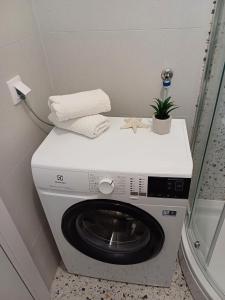 Greenview studio apartment