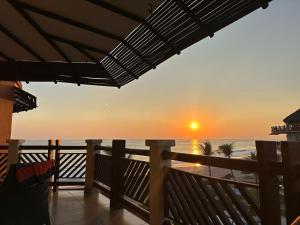 Beachfront in a peaceful Resort 8mi from Puerto Escondido