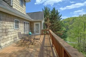 Large House! Family Friendly! Games & Firepit!