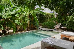 Casa Zunum Stylish gem with pool in Merida Centro