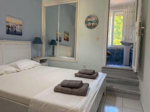 Casa Helios Fourka Beach Retreat