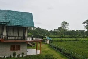 Woodlands Wilderness Chalet