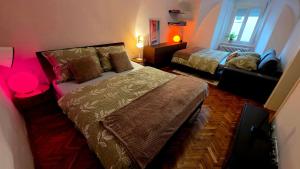 Golden Spur - Old Town Apartment
