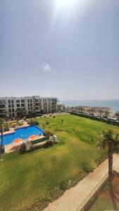 Prestigia Plage des Nations Vue Mer Directe Piscine 3 Chambres