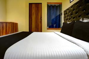 Hotel O Royal Inn