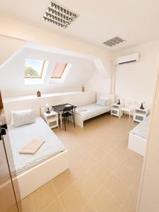 Konvoj szálló