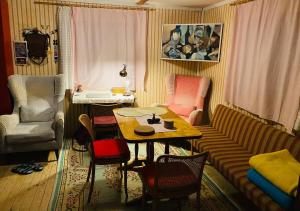 The Grannie Flower Cottage - Bohemian Style