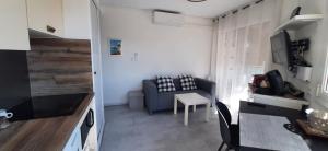 Bright studio 300m from beach with balcony