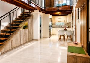 LIVAS Residence