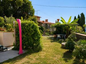 VILLA Castel del Monte - Panoramic Tuscan Villa with Jacuzzi