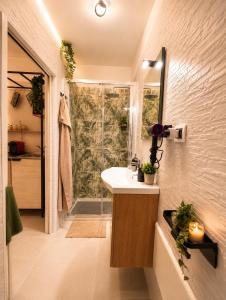 PUCCi LUXURY SUITE