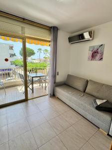 APARTBEACH INTERNACIONAL 1 RESIDENCIAL y PISCINAS