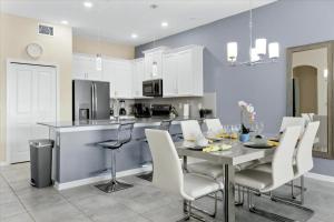 2 Bedrooms 2 Bathrooms Champions Gate 897 Oa