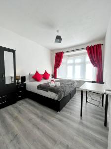 2Bed Flat High St Sleep 4 Central Essex
