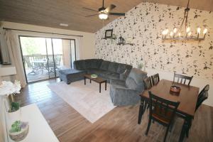 Stunning 2 Bdrm2 Bath Pointe Royale Resort & Golf