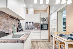Guest House with SAUNA & Parking in OldTown