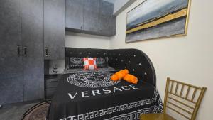 Artisti Elena Thalassa Golden Suites 1
