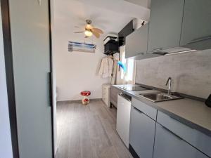 Beach House Sanremo - piscina parcheggio e spiaggia