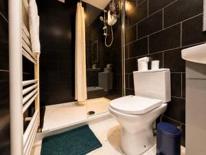 Room 3 Shared House in L7