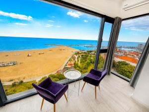 Maritimo ApartHotel