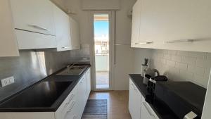 Spacious and central - 5 minutes from the beach