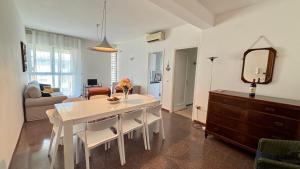 Spacious and central - 5 minutes from the beach