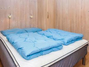 6 person holiday home in Fårvang