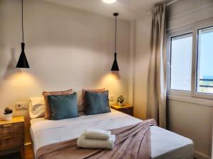 Oasis 504 Suite con terraza y vistas al mar