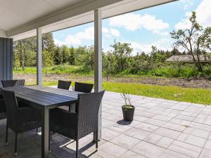 6 person holiday home in Bindslev