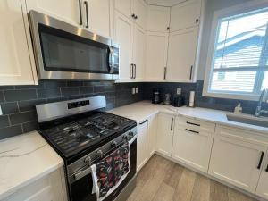 New open-space,3 bedrooms, AC home in NW Calgary