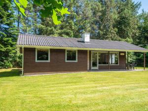 6 person holiday home in Hadsund