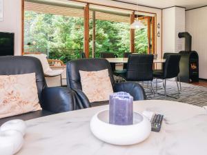 6 person holiday home in Hadsund